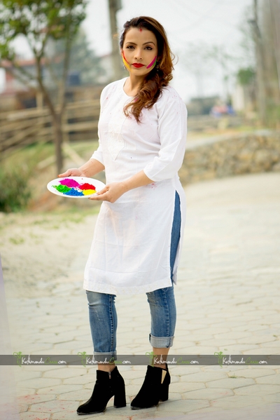 Aliza Katuwal – Gallery 40